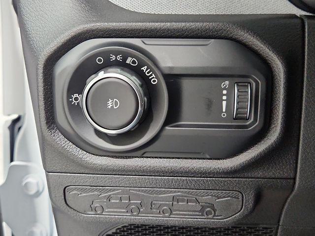 new 2025 Jeep Wrangler car, priced at $48,698