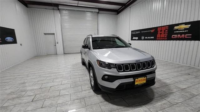 new 2025 Jeep Compass car, priced at $26,538