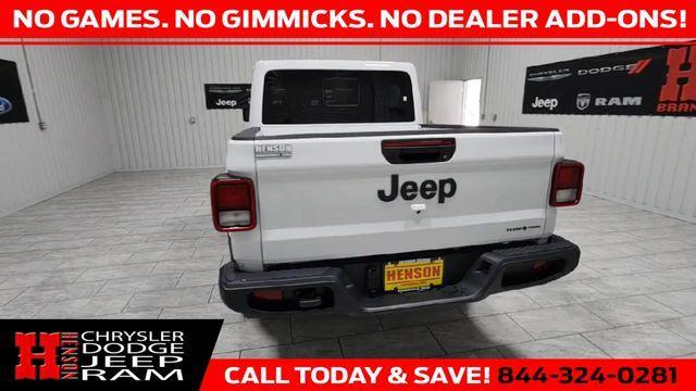 new 2025 Jeep Gladiator car, priced at $43,434