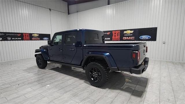 new 2025 Jeep Gladiator car, priced at $41,827