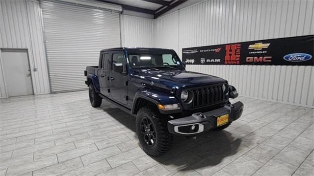 new 2025 Jeep Gladiator car, priced at $41,827