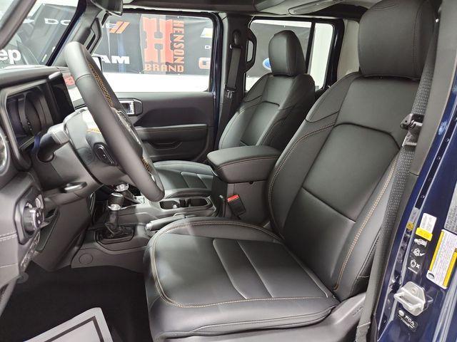 new 2025 Jeep Gladiator car, priced at $38,776