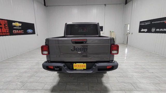 new 2025 Jeep Gladiator car, priced at $43,651