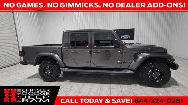 new 2025 Jeep Gladiator car, priced at $45,205