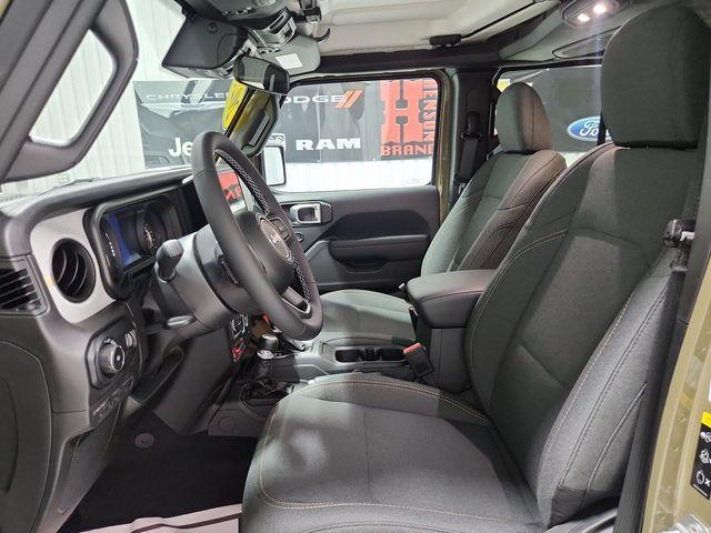 new 2025 Jeep Wrangler car, priced at $47,476
