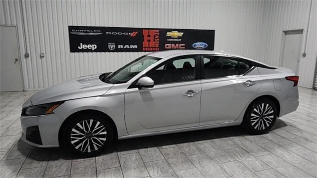 used 2023 Nissan Altima car, priced at $17,597