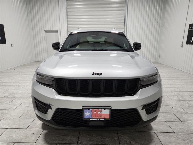 new 2024 Jeep Grand Cherokee car, priced at $47,205