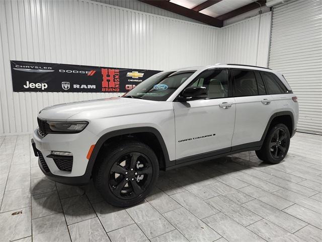 new 2024 Jeep Grand Cherokee car, priced at $47,205