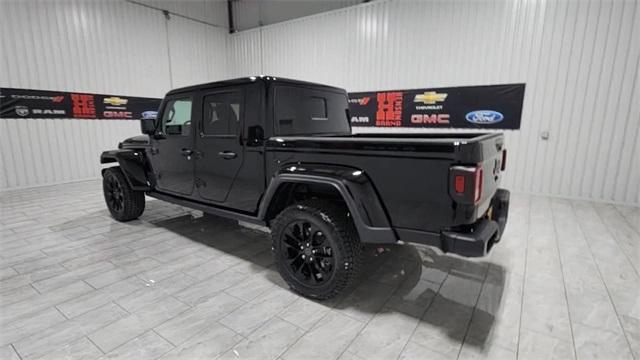 new 2025 Jeep Gladiator car, priced at $37,547