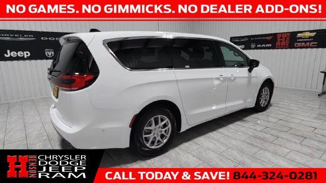 new 2025 Chrysler Pacifica car, priced at $43,032