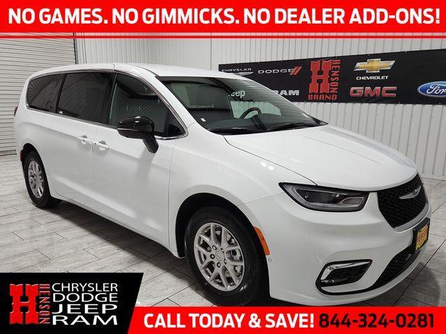 new 2025 Chrysler Pacifica car, priced at $43,032