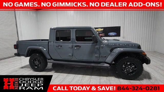 new 2025 Jeep Gladiator car, priced at $43,970