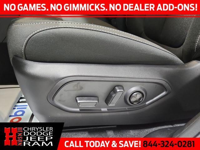 new 2025 Jeep Grand Cherokee L car, priced at $34,694