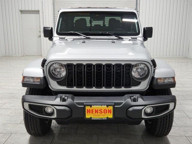 new 2024 Jeep Gladiator car, priced at $47,802