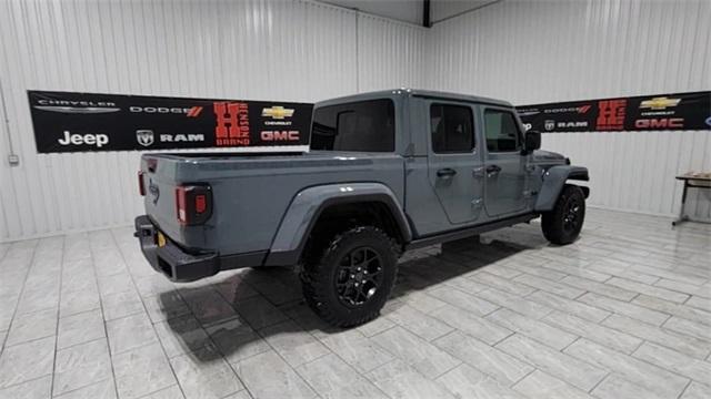 new 2025 Jeep Gladiator car, priced at $41,892