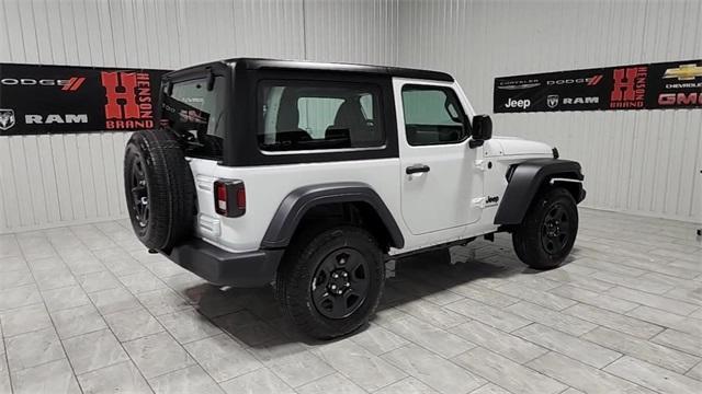 new 2025 Jeep Wrangler car, priced at $30,956