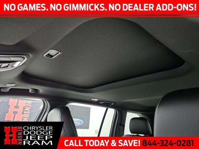 new 2025 Jeep Grand Cherokee car, priced at $38,557
