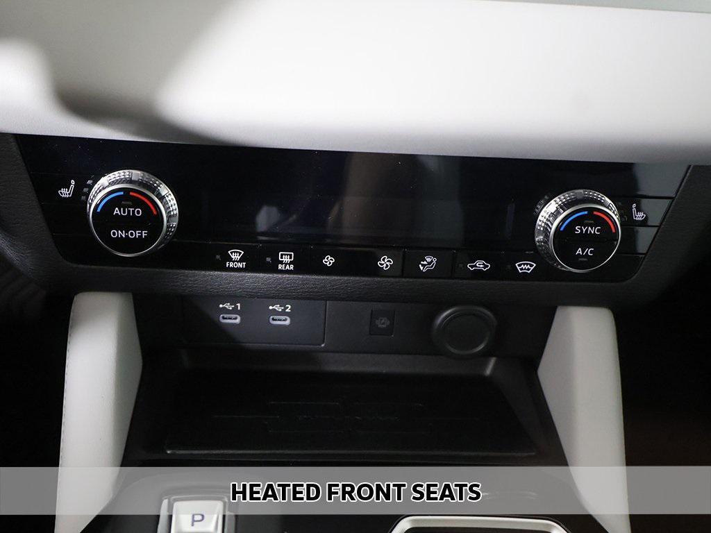 new 2025 Mitsubishi Outlander car, priced at $38,560