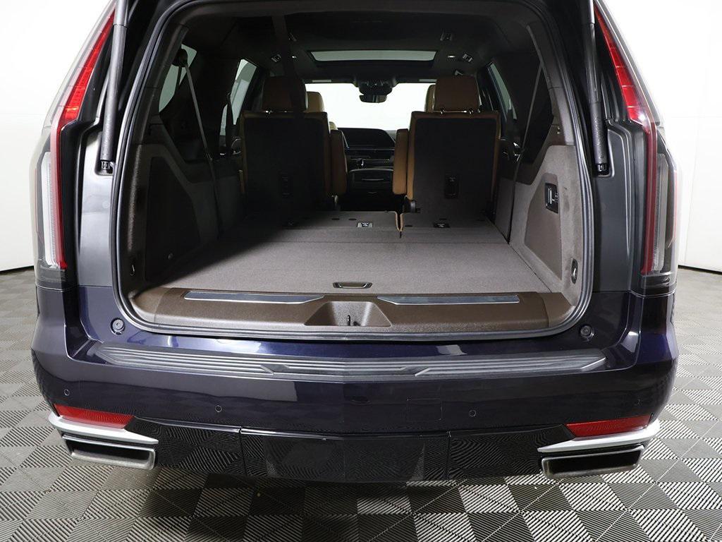 used 2022 Cadillac Escalade ESV car, priced at $57,579