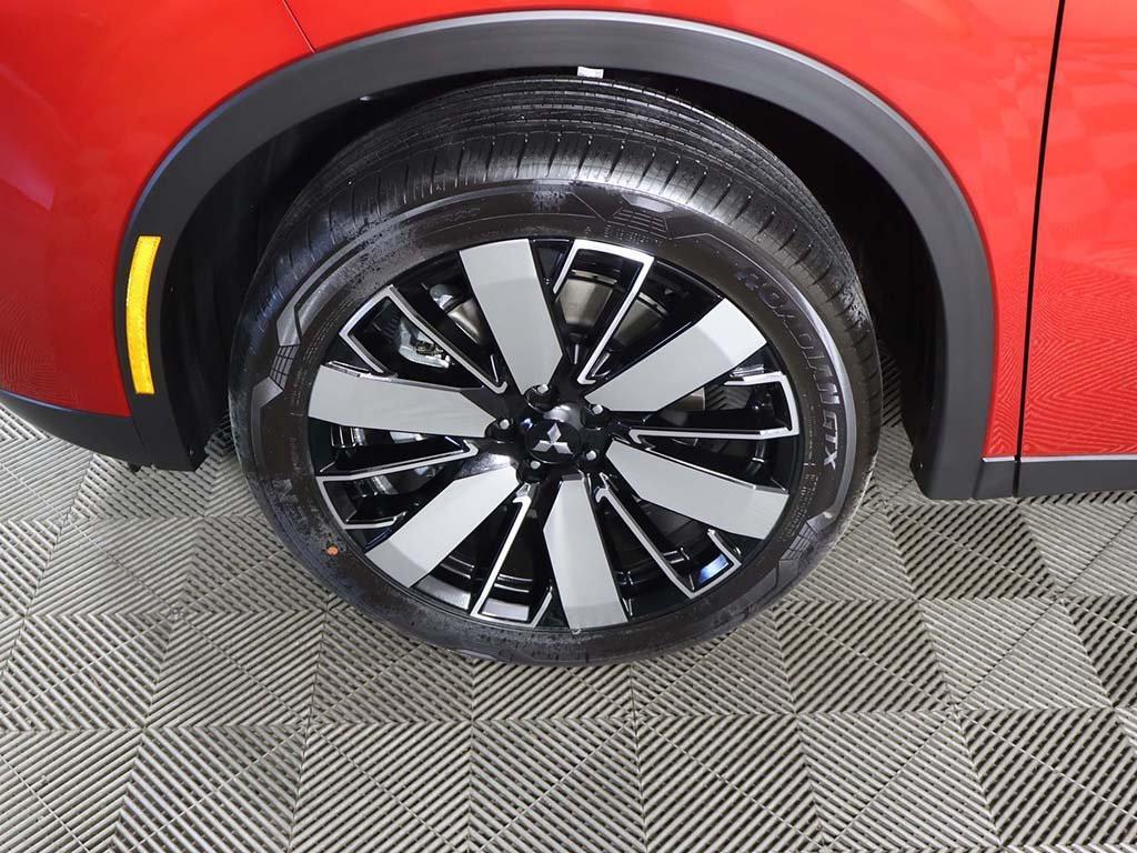 new 2025 Mitsubishi Outlander car, priced at $38,555