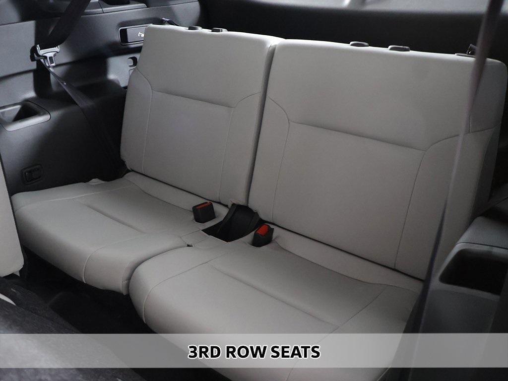 new 2025 Mitsubishi Outlander car, priced at $38,645