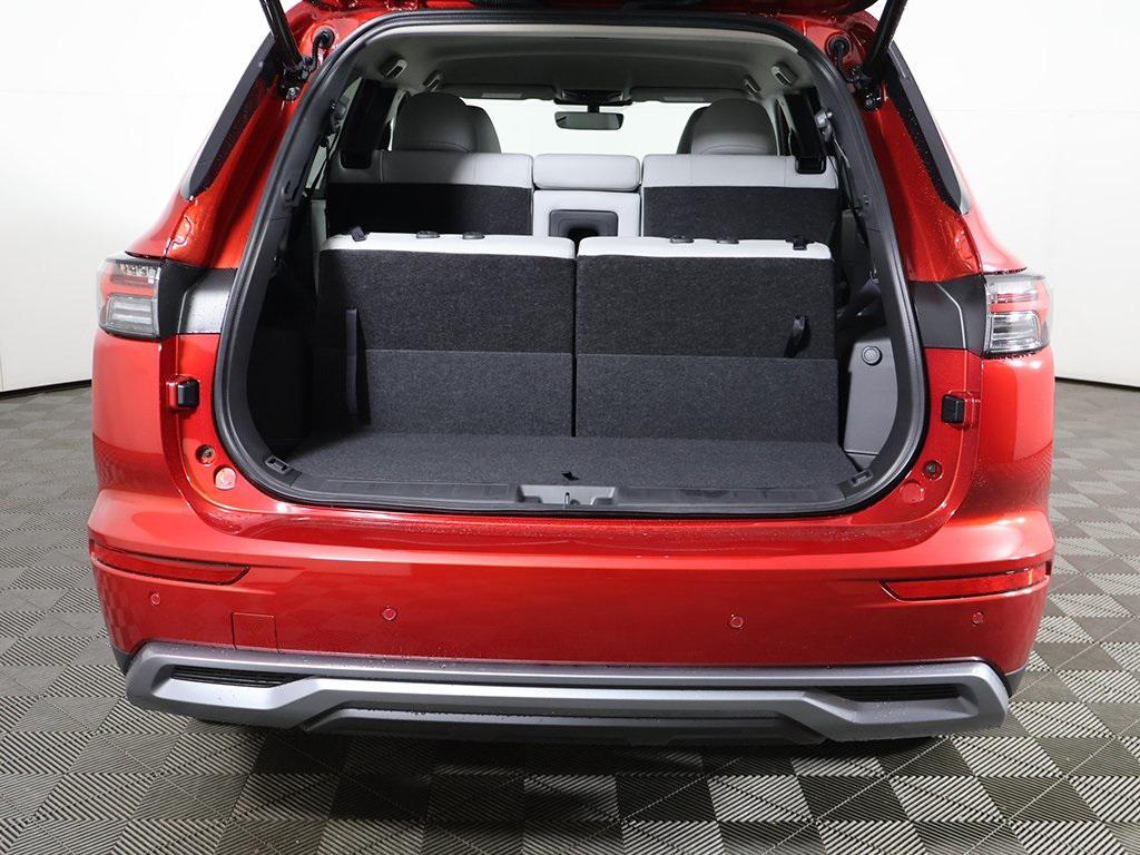 new 2025 Mitsubishi Outlander car, priced at $38,645