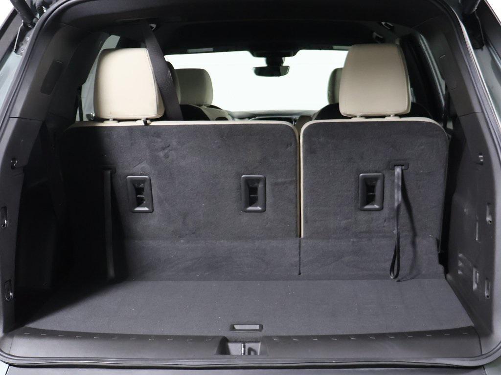 used 2022 Chevrolet Traverse car, priced at $20,999