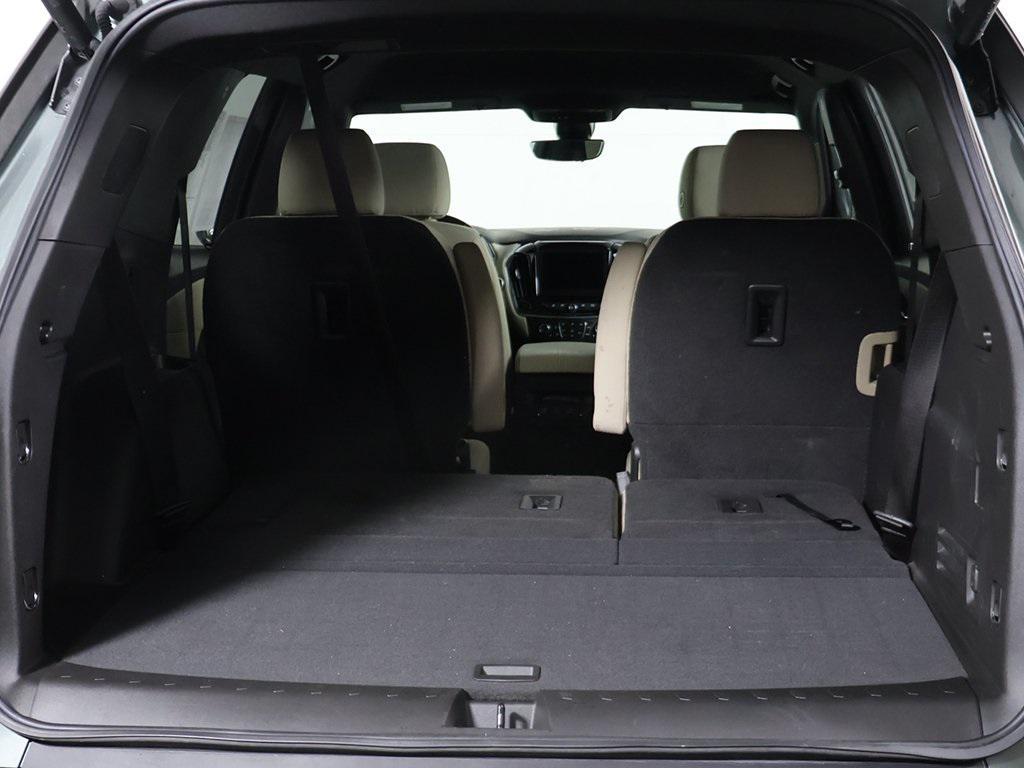 used 2022 Chevrolet Traverse car, priced at $20,999