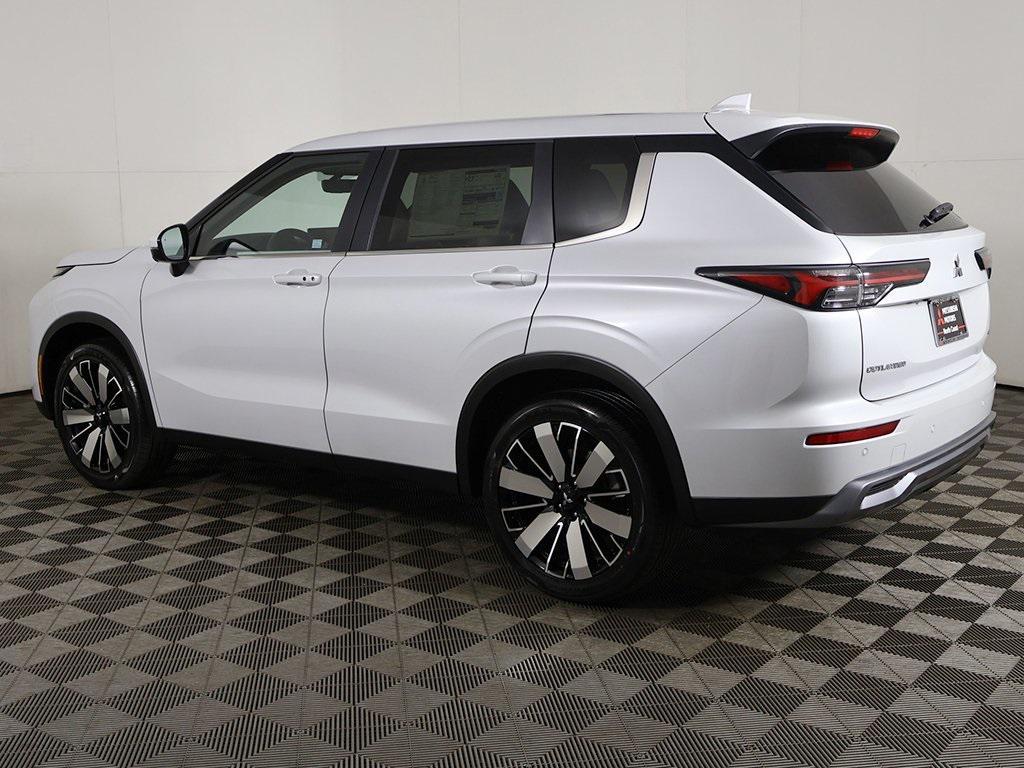 new 2025 Mitsubishi Outlander car, priced at $40,375