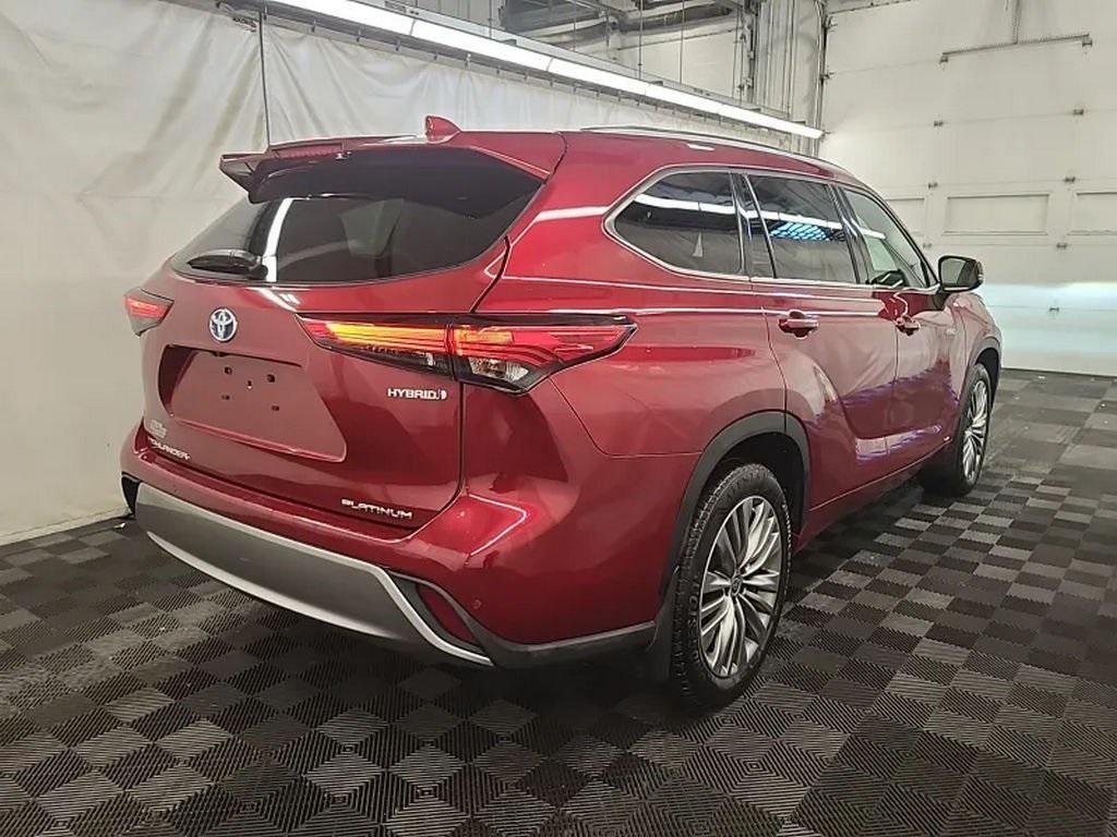 used 2021 Toyota Highlander Hybrid car, priced at $39,699