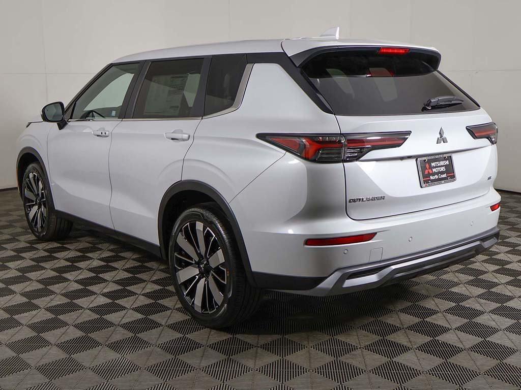 new 2025 Mitsubishi Outlander car, priced at $37,175
