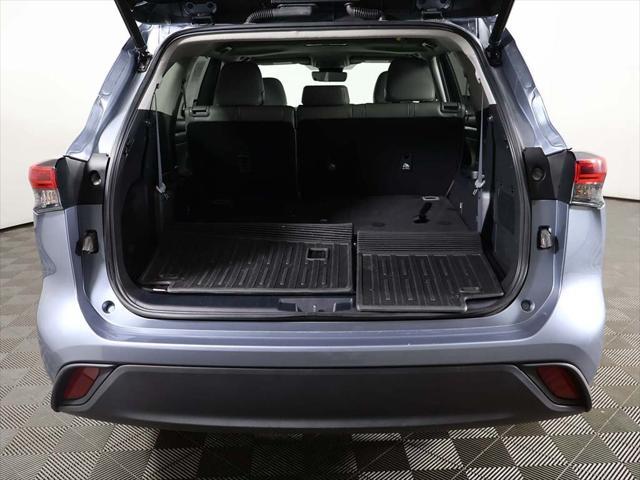 used 2023 Toyota Highlander car, priced at $35,259