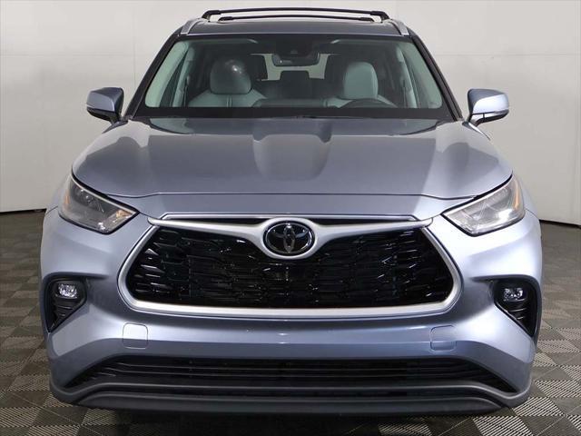 used 2023 Toyota Highlander car, priced at $35,259