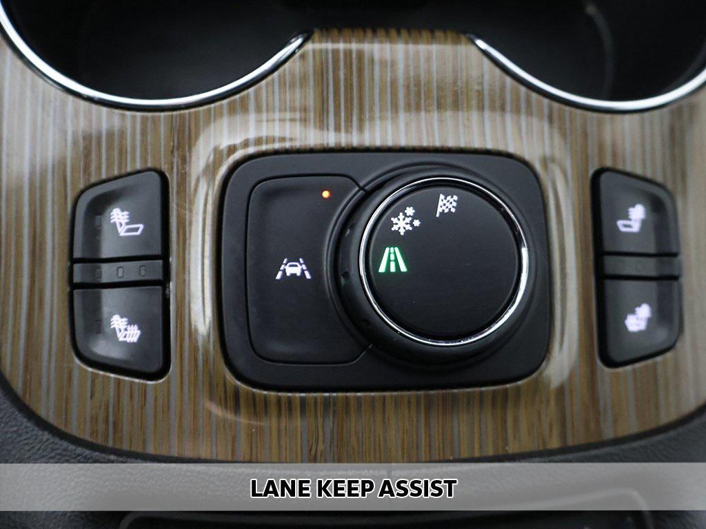 used 2023 GMC Acadia car, priced at $25,999