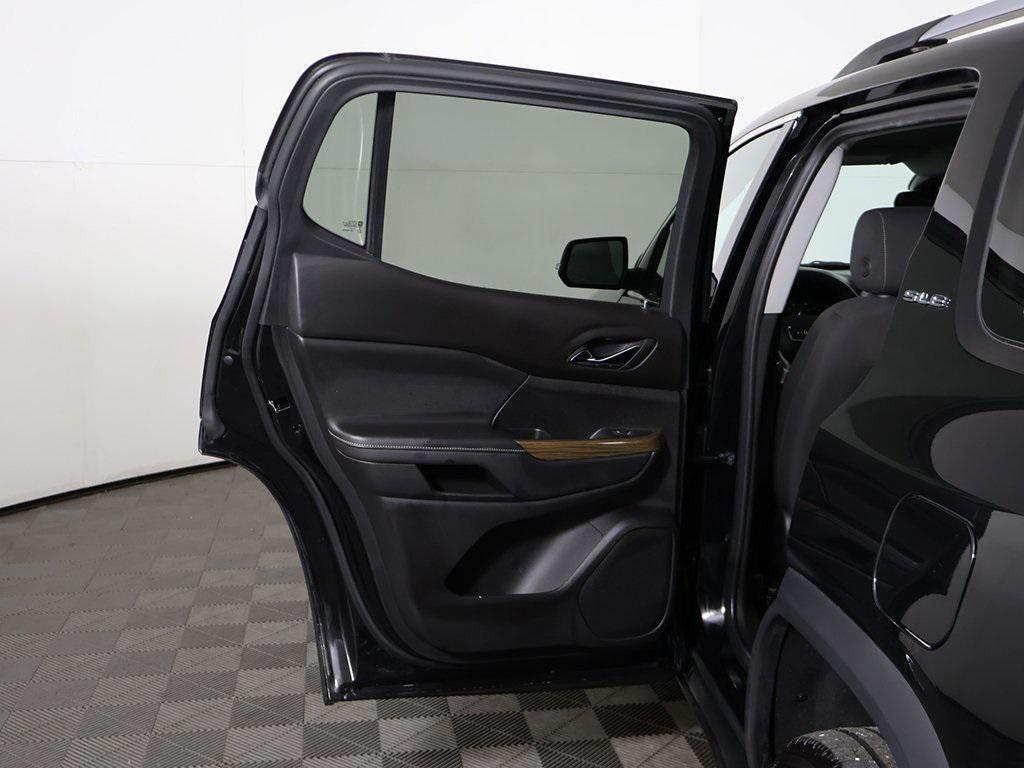 used 2023 GMC Acadia car, priced at $25,999