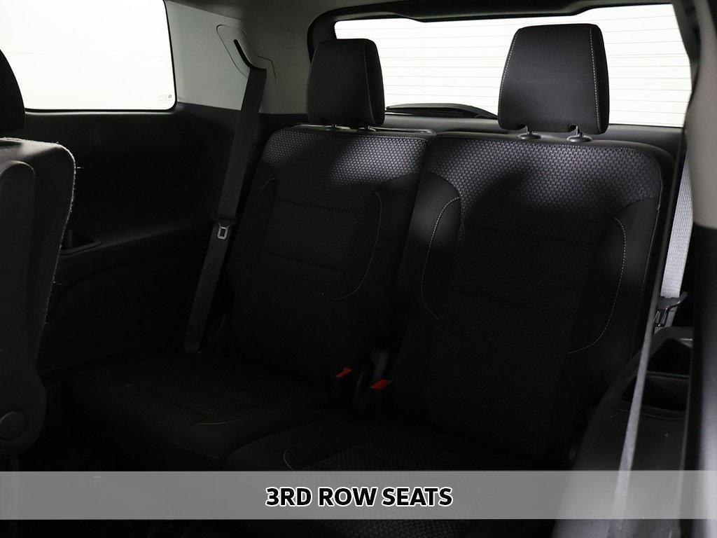 used 2023 GMC Acadia car, priced at $25,999