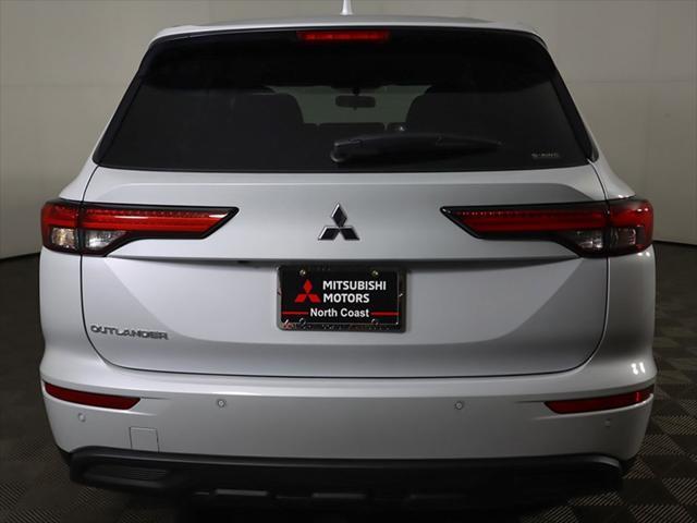 new 2024 Mitsubishi Outlander car, priced at $32,925