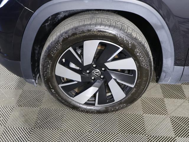 used 2024 Volkswagen Atlas Cross Sport car, priced at $32,499