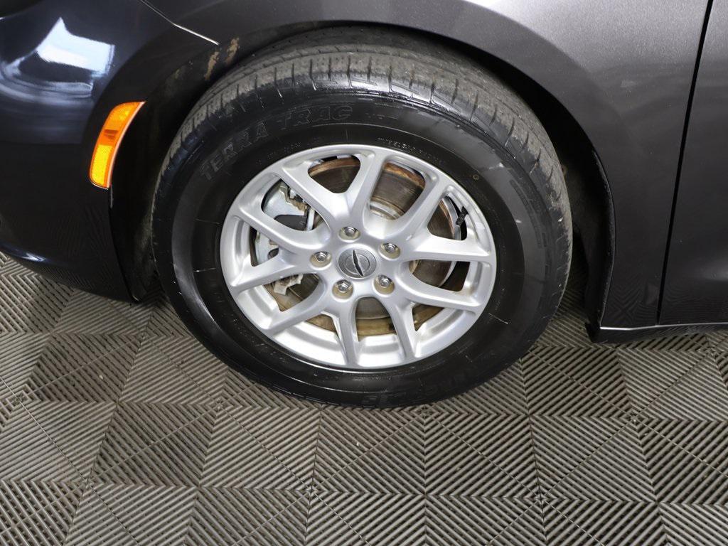 used 2022 Chrysler Pacifica car, priced at $21,159