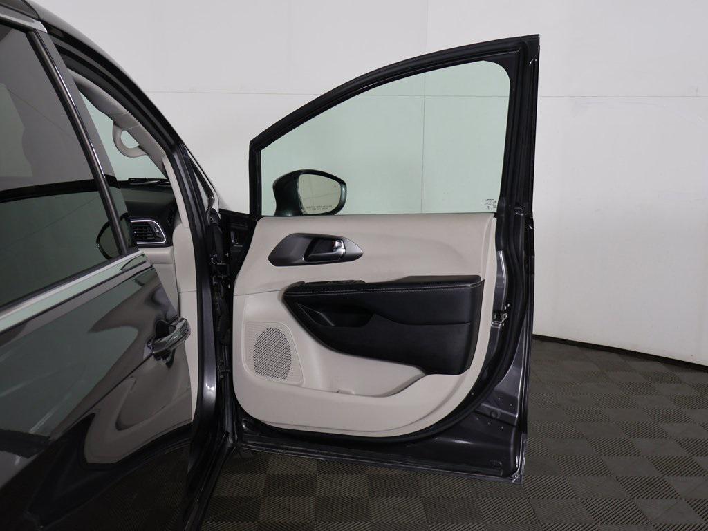 used 2022 Chrysler Pacifica car, priced at $21,159