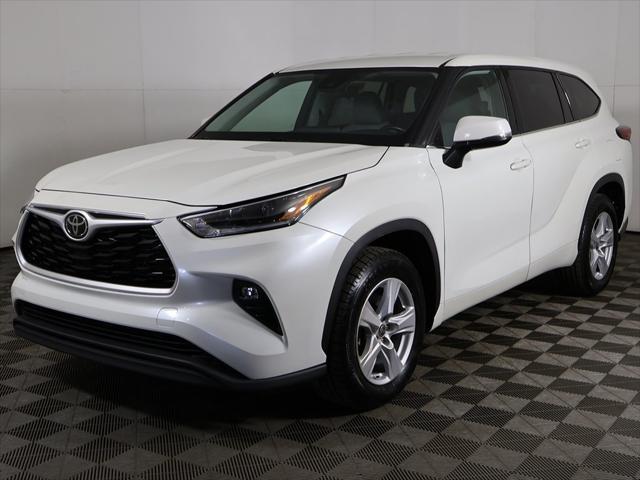 used 2021 Toyota Highlander car, priced at $22,899