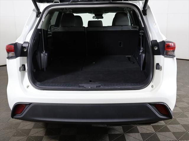 used 2021 Toyota Highlander car, priced at $22,899