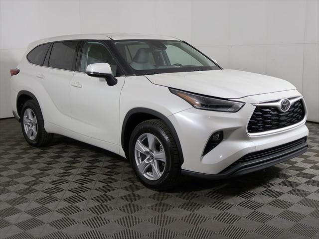 used 2021 Toyota Highlander car, priced at $22,899