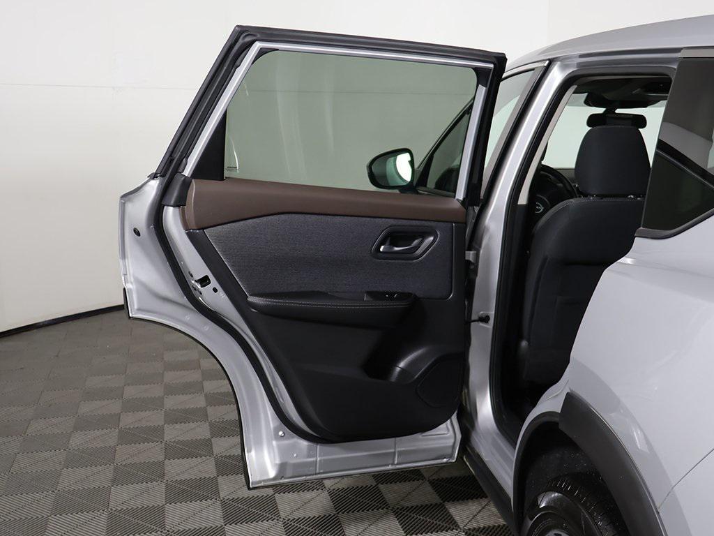 used 2022 Nissan Rogue car, priced at $19,999