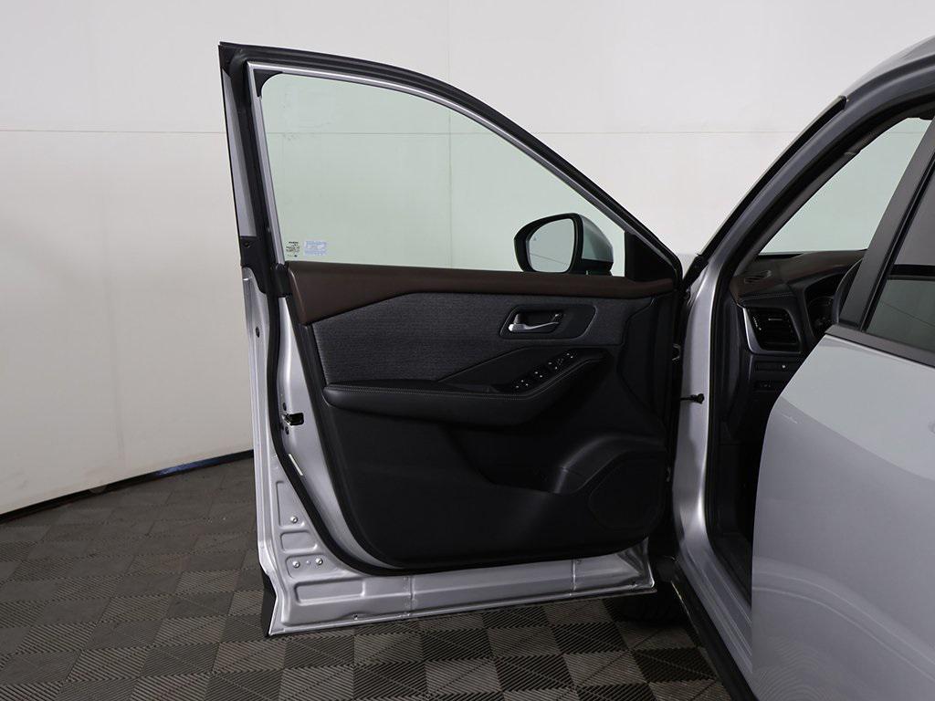 used 2022 Nissan Rogue car, priced at $19,999