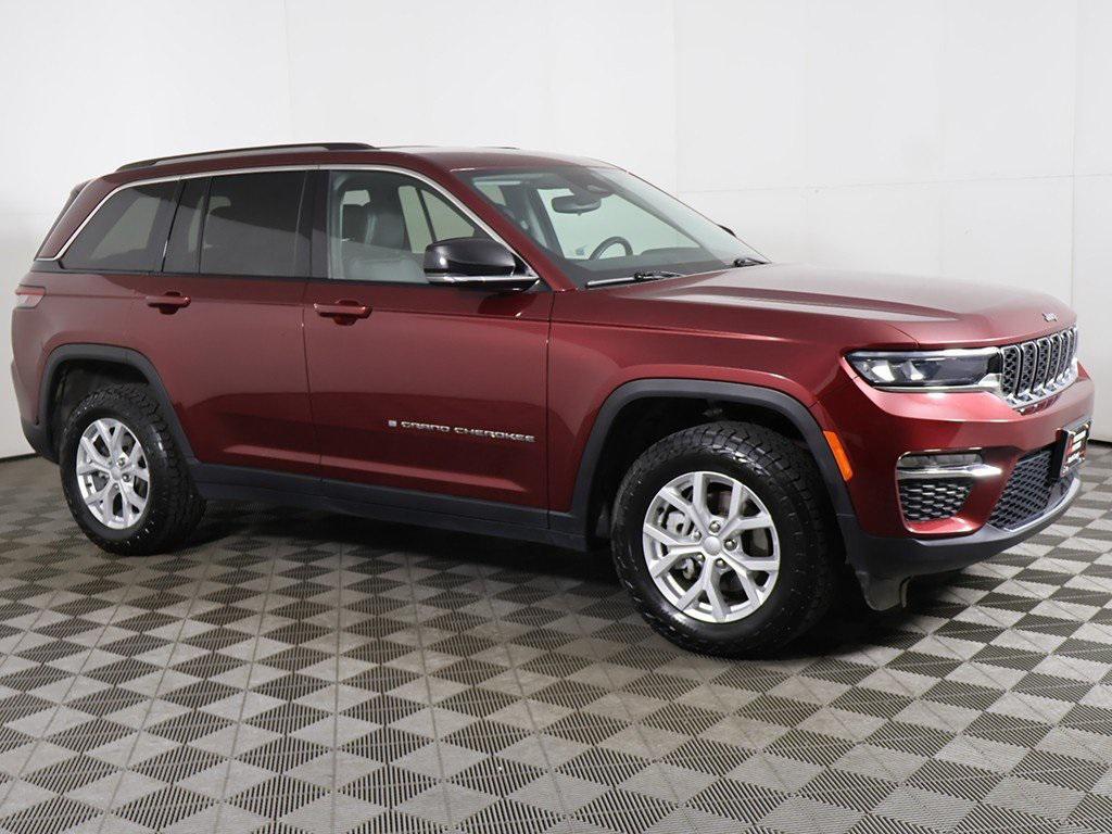 used 2023 Jeep Grand Cherokee car, priced at $28,429