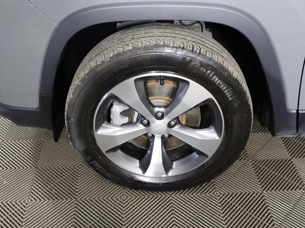 used 2022 Jeep Cherokee car, priced at $22,929