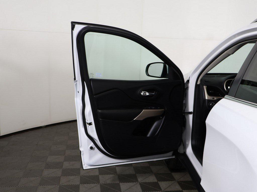 used 2018 Jeep Cherokee car, priced at $13,199