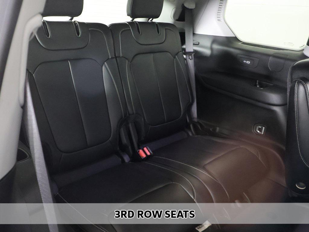 used 2023 Jeep Grand Cherokee L car, priced at $28,759