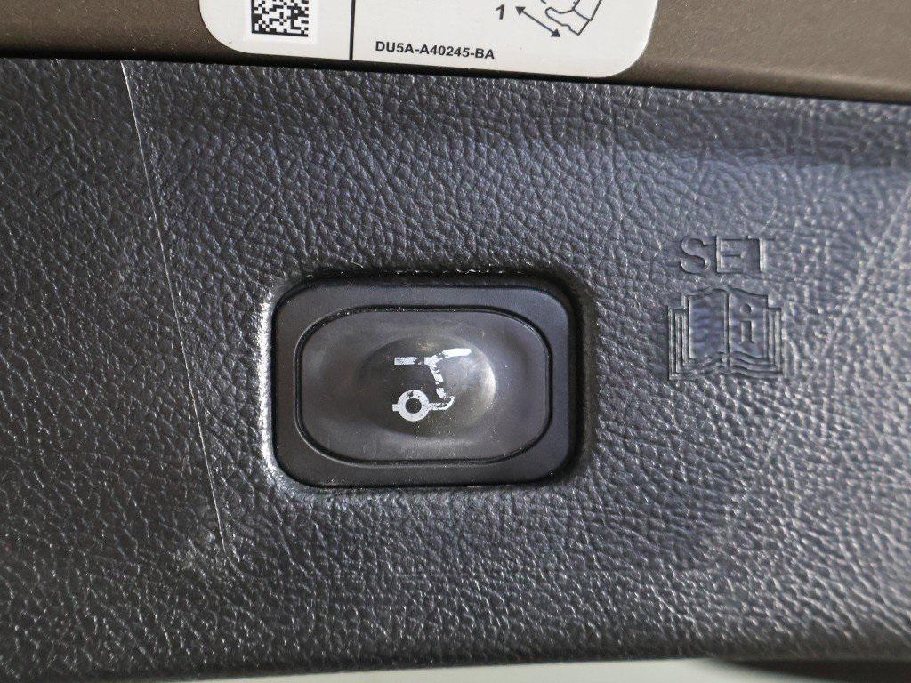 used 2019 Ford Edge car, priced at $13,189